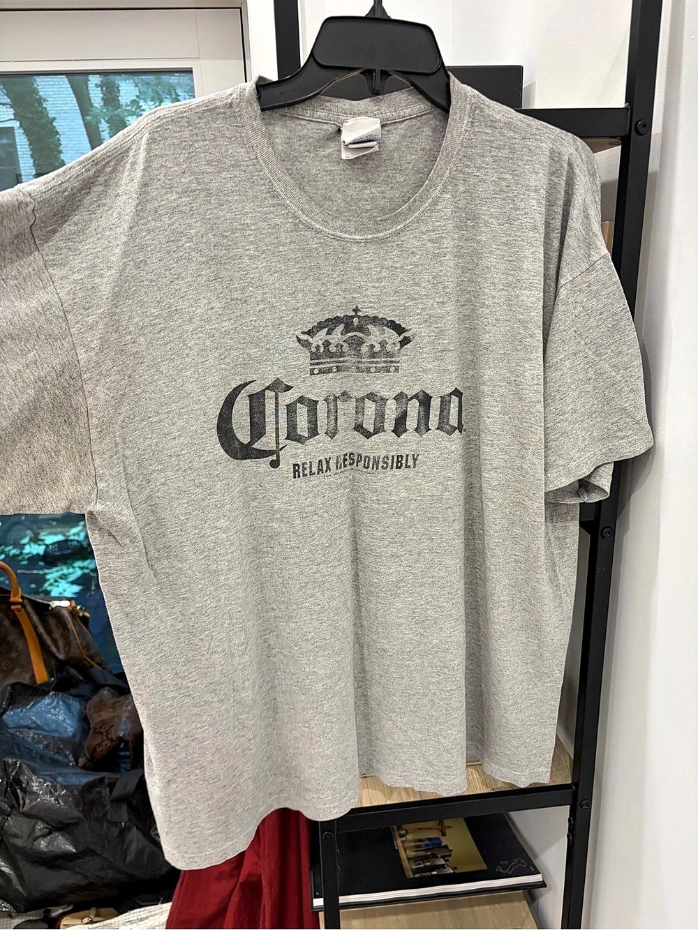 Vintage Corona Relax Responsibly Graphic T-Shirt Gray XL